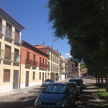 Apartamentos Turísticos Puente Romano P2 2-A Salamanca Exterior foto